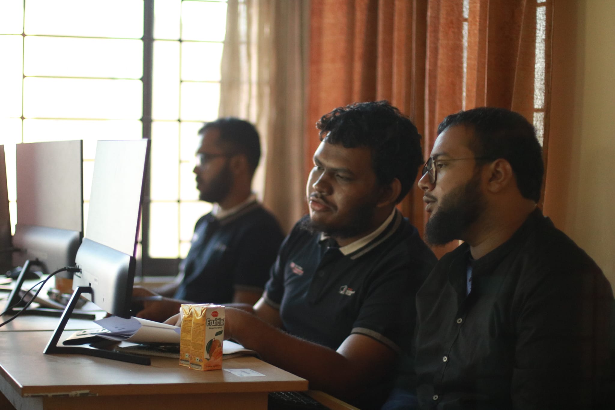 Proin id neque maximus, viverra libero at, pharetra tellus